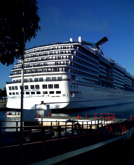 cruiseShip.jpg
